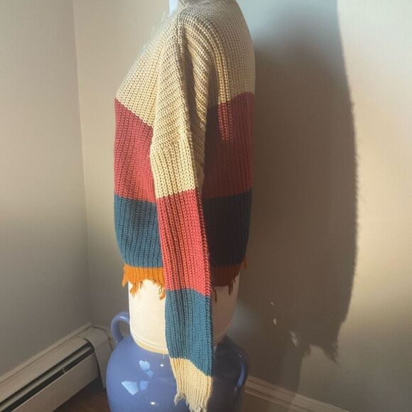 Derek Heart Colorblock Distressed Cropped  VNeck Sweater, L - Picture 10 of 16